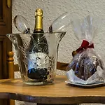 Au Vieux Moulin Hotel