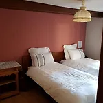 Au Vieux Moulin 2*