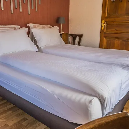 Отель Au Vieux Moulin Лапутруа