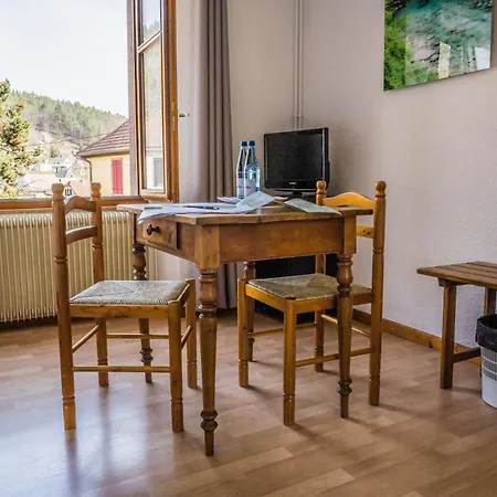 Au Vieux Moulin Отель 2*