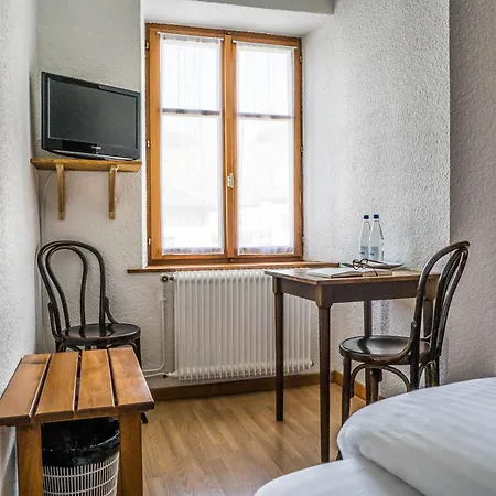 Au Vieux Moulin Отель Лапутруа