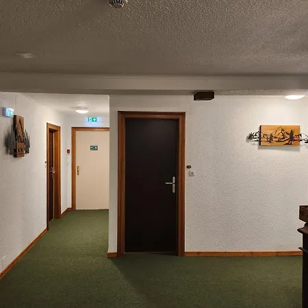 Au Vieux Moulin 2*