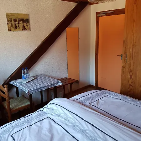 Au Vieux Moulin Лапутруа