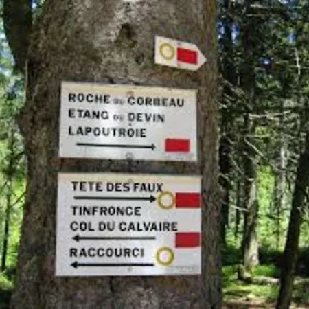 Au Vieux Moulin Лапутруа